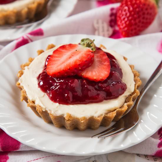 No Bake Strawberry Cheesecakes