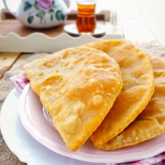 Çiğ Börek/Turkish Raw Meat Pastry