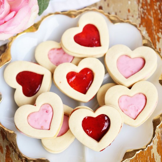 Cookie Sandwiches with Raspberry Creme