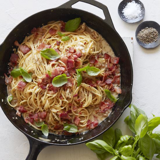 Brie, Bacon, and Basil Pasta