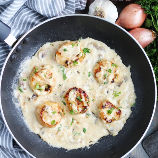 Scallops in Brandy Mushroom Cream