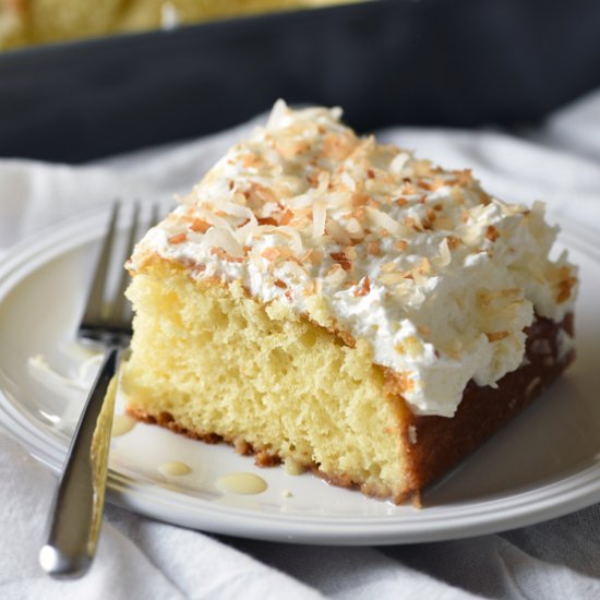 Creamy Coconut Cake