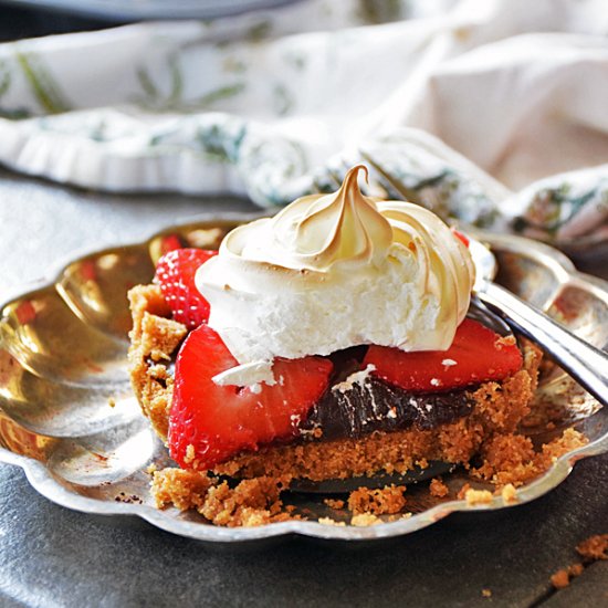 Strawberry S’mores Tartlets