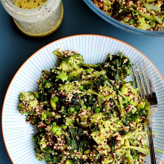 Warm quinoa salad with green vegeta