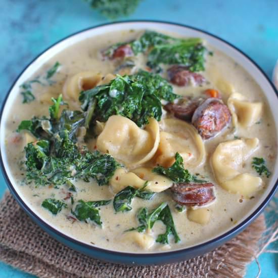 Creamy Slow Cooker Tortellini Soup