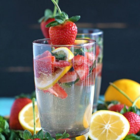 Strawberry Lemonade Vodka Club Soda