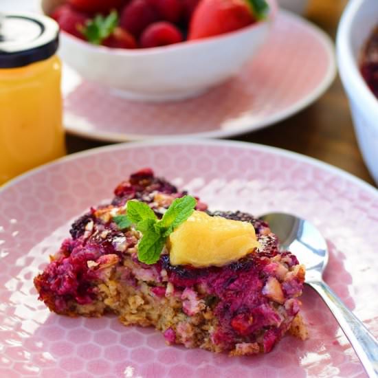 Baked Oatmeal with Summer Berries