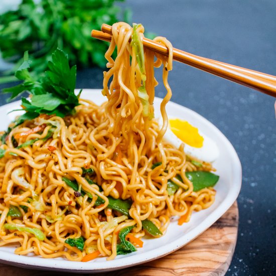 25-Minute Vegetable Ramen Stir-Fry