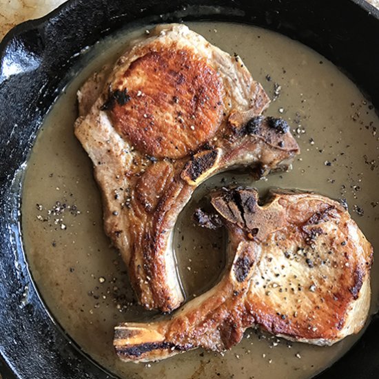 Pork Chops with Black Pepper Gravy