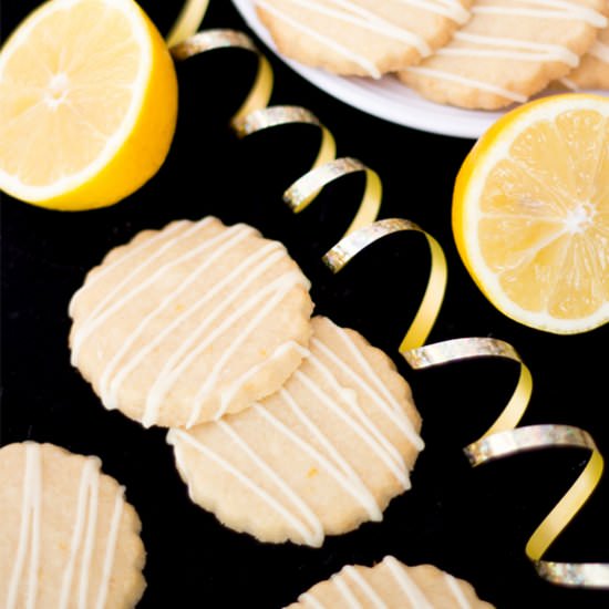 Easy 4 Ingredient Lemon Cookies