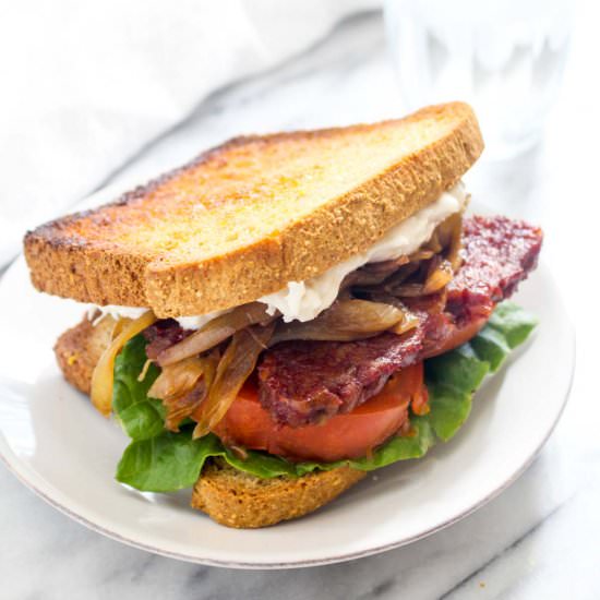 Smokey Tempeh Sandwich -Vegan BLT