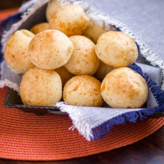 Pao De Queijo (Brazilian Cheese Bread)