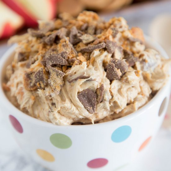 Peanut Butter Butterfinger Dip