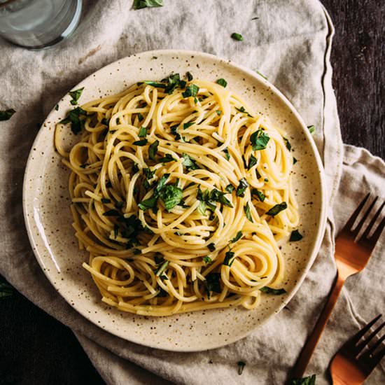 Easy Lemon Herb Pasta