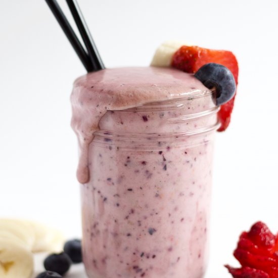 Berries w/ Berries Smoothie