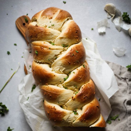 Garlic Challah Bread