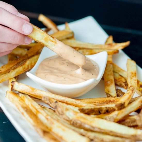 Crispy Oven Fries & Fry Sauce