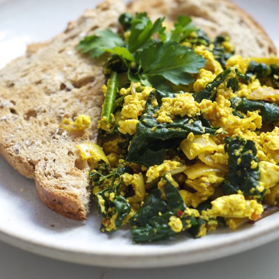 Tofu scramble with cavolo nero