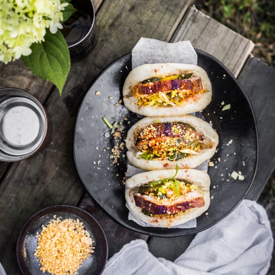 Caramelized Pork Belly Buns