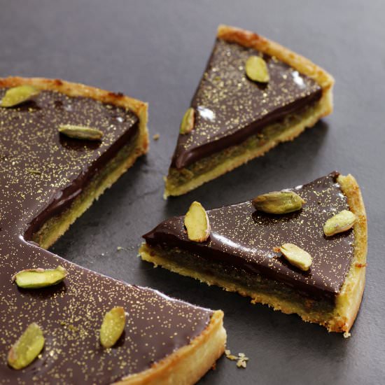 Chocolate and Pistachio Pie