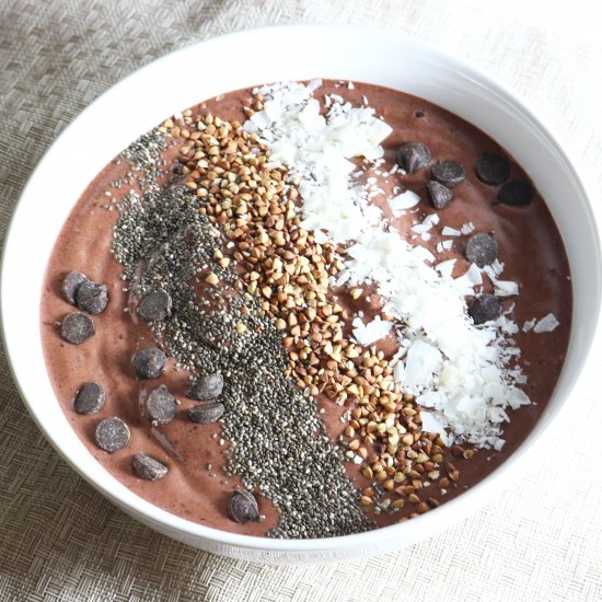 Chocolate Cherry Smoothie Bowl