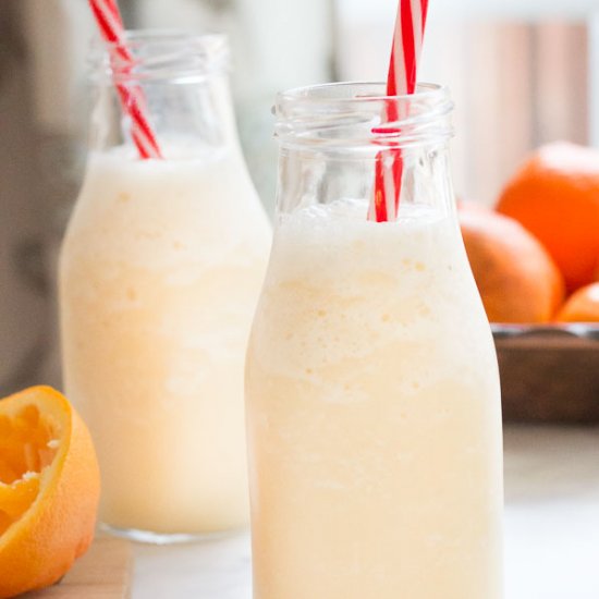 Citrus & Vanilla Almond Smoothie