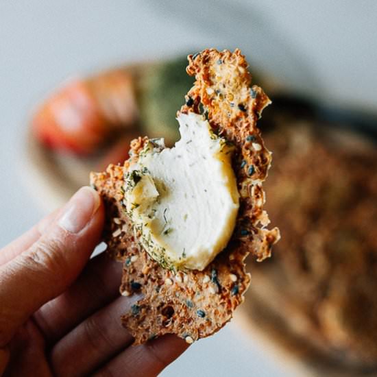 Quinoa Crackers w/ Cashew Cheese