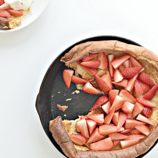 Baked pancake bowls with fruit