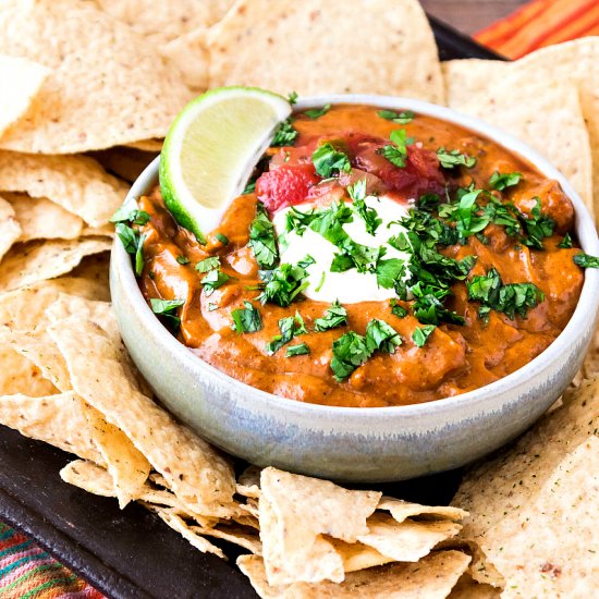 Spicy Chili Cheese Dip