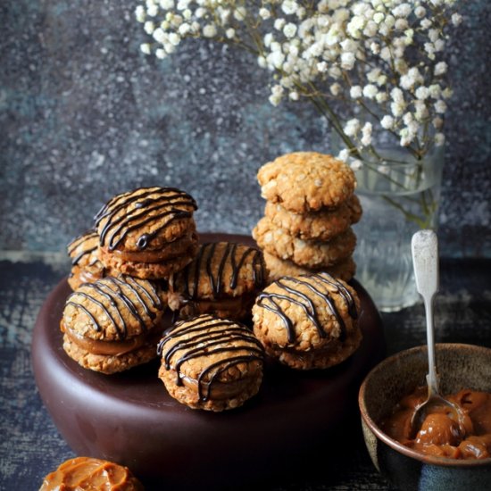 dulce de leche oat sandwich cookies