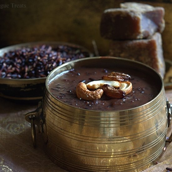 KARUPPU KAVUNI ARISI PAAYASAM