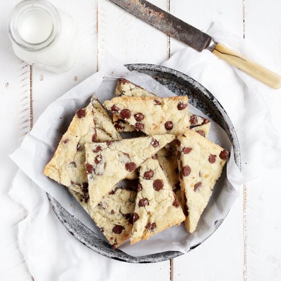 Chocolate Chip Shortbread Bars