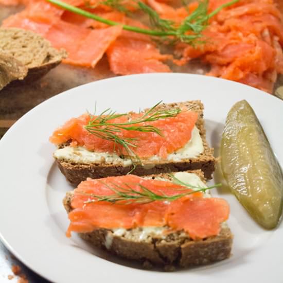 Home Cured Gravlax (Salmon) Guide