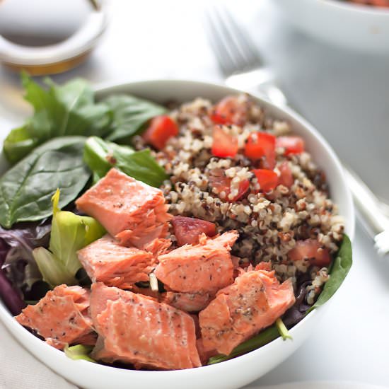 15-Minute Salmon Quinoa Salad