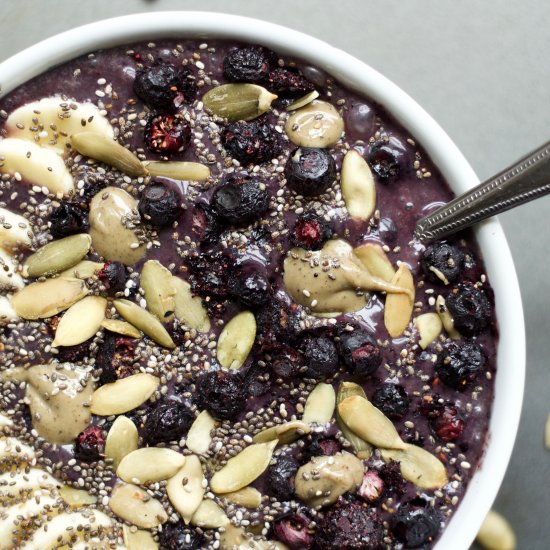 Midnight Power Acai Smoothie Bowl