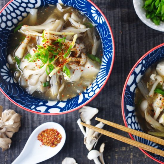 Vegan Japanese Mushroom Soup