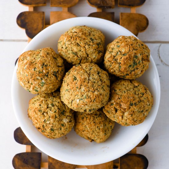 Easy Homemade Baked Falafels