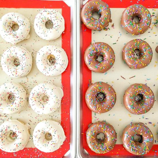 White Chocolate Vanilla Cake Donuts