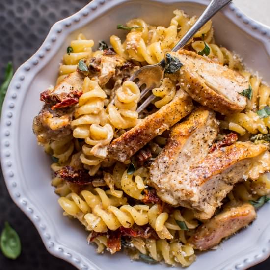 Sundried Tomato Basil Chicken Pasta