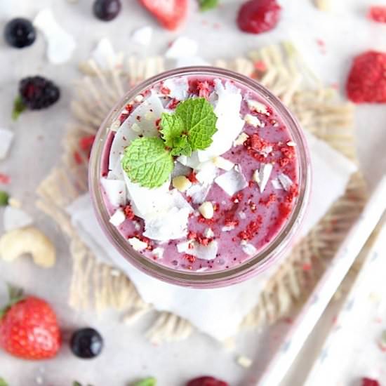 Skinny Berry Cheesecake Smoothie