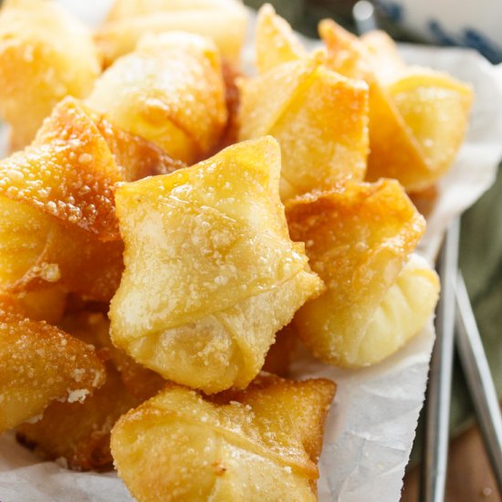 Sweet Cream Cheese Wontons