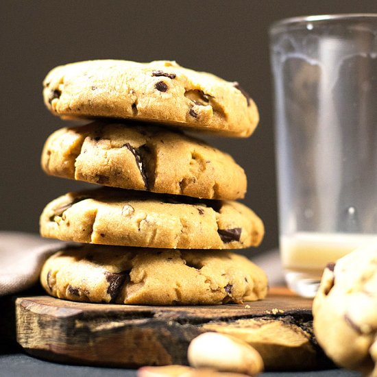 Pistachio & Chocolate Chip Cookies