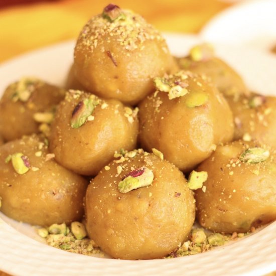 BESAN COCONUT LADOO