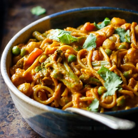 Veggie Noodle Curry Bowls