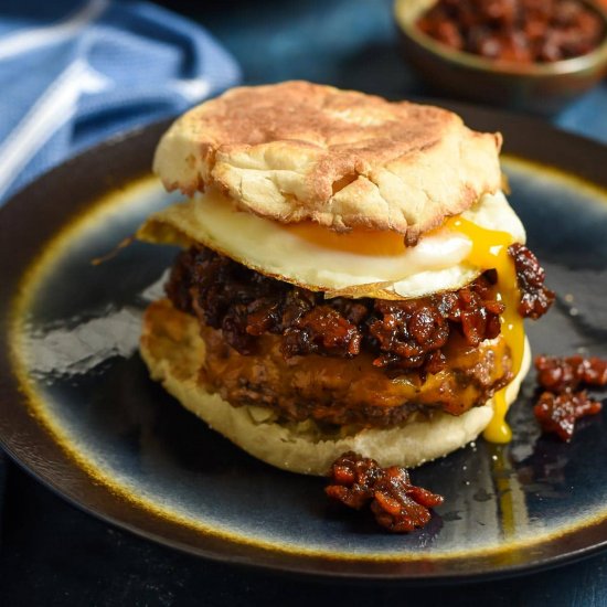 Breakfast Burger with Bacon Jam