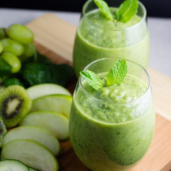 Saint Patrick’s Day Green Smoothie