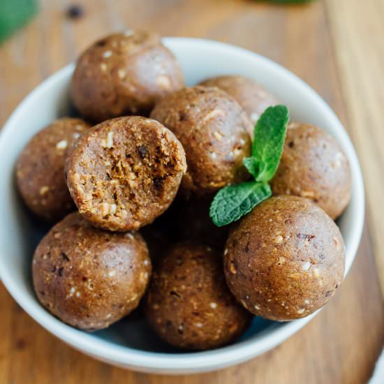 Thin Mint Protein Balls