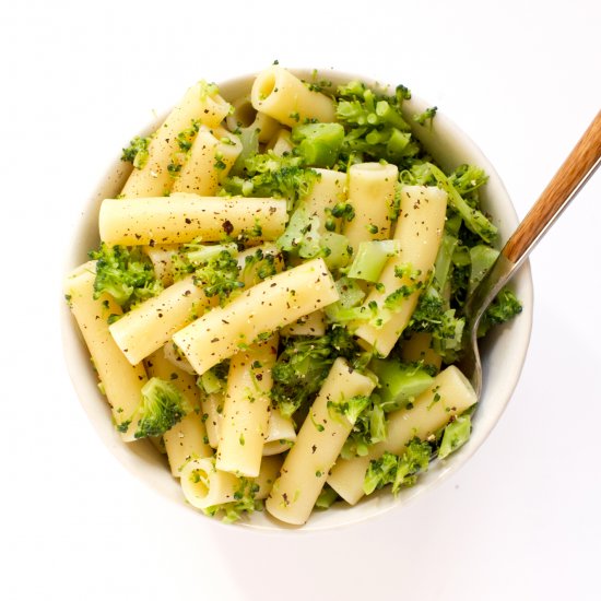 Broccoli Pasta with Garlic Butter