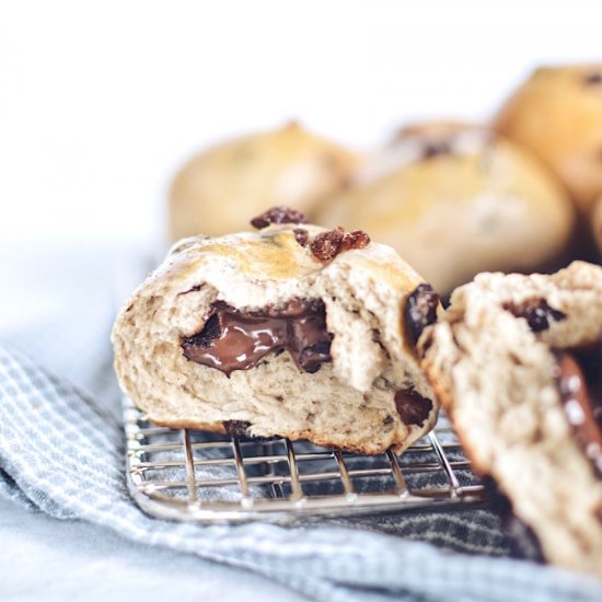 Chocolate Cinnamon Raisin Buns