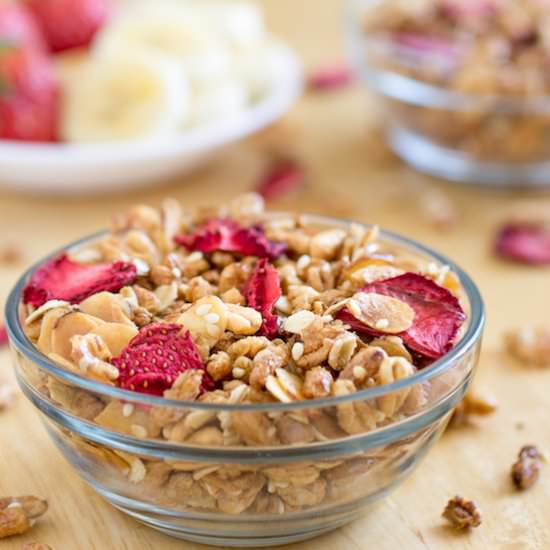 Strawberry Granola